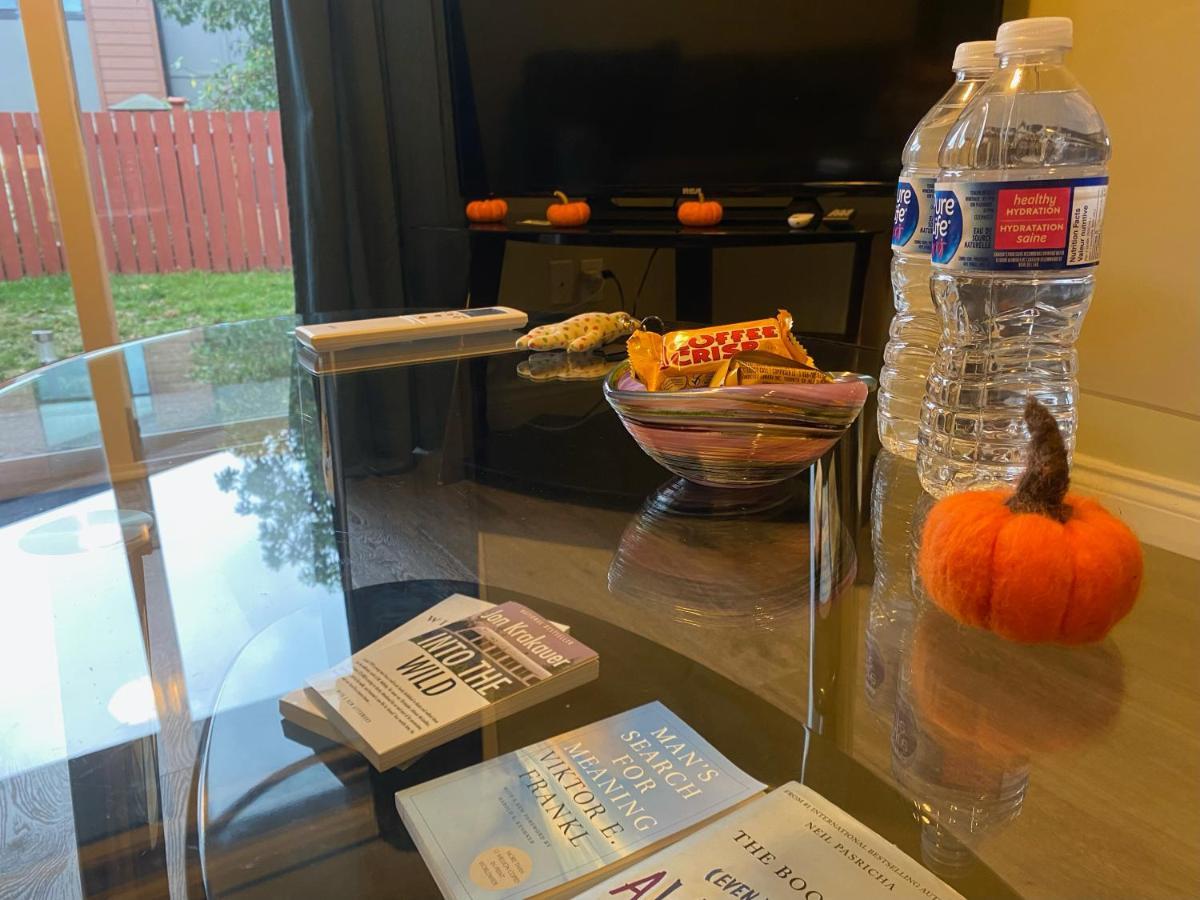 1 Bedroom Suite In Langford. Victoria Kültér fotó